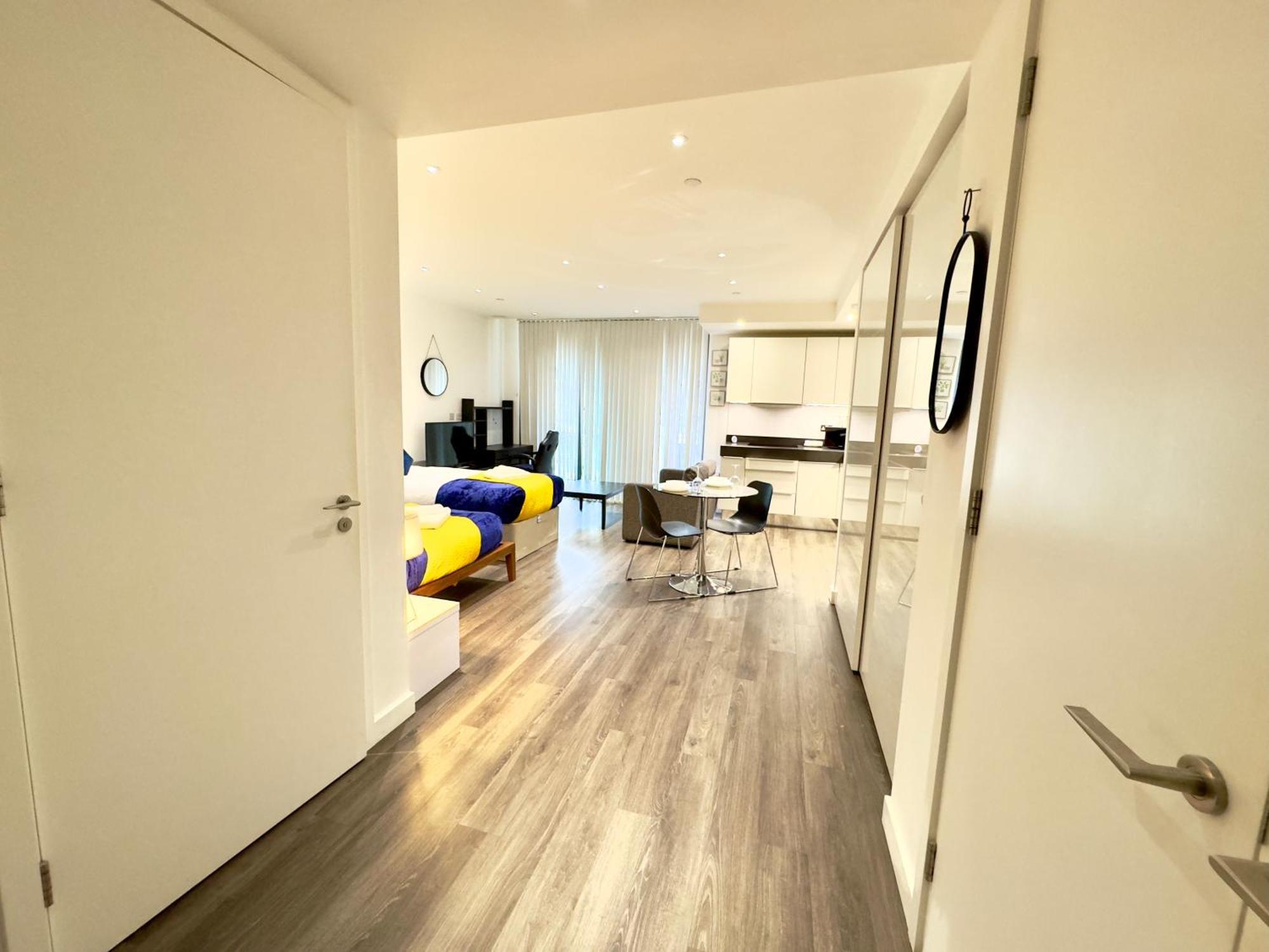 Apartament Modern Close To Tower Bridge, Sky Garden, Train And Much *